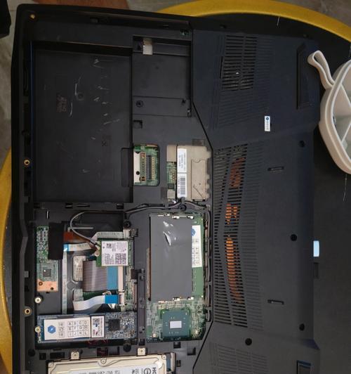 机械X6内存条安装教程（轻松升级您的机械X6内存）